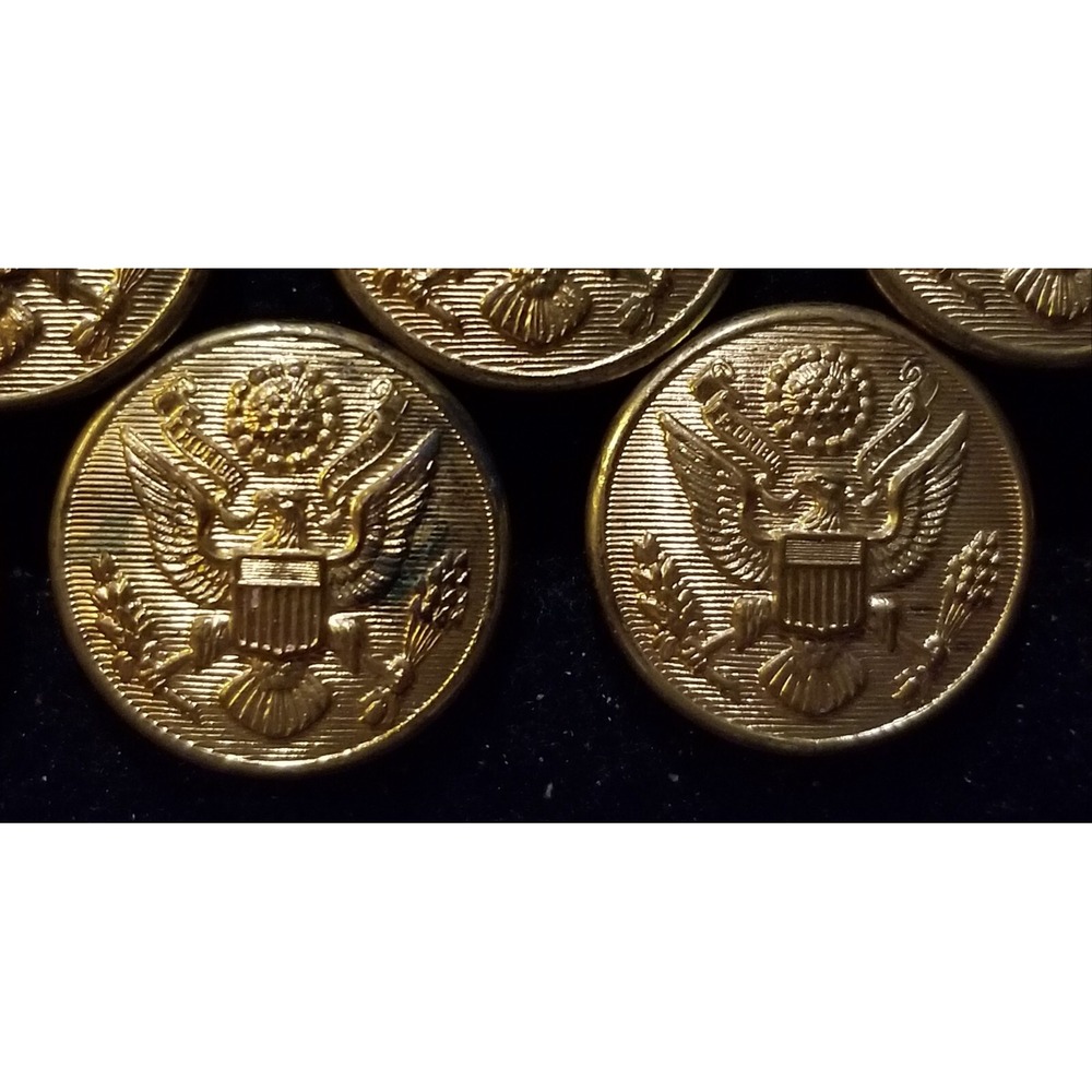 Buttons -Gold Eagle US Military - Waterbury Button Co Connecticut - Picture 3 of 4